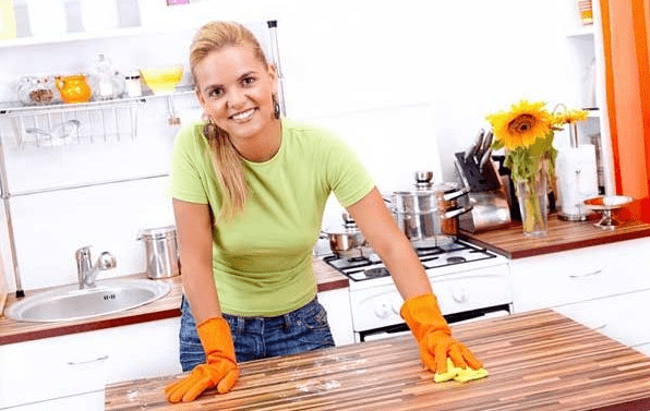 cara membersihkan kitchen set apartemen